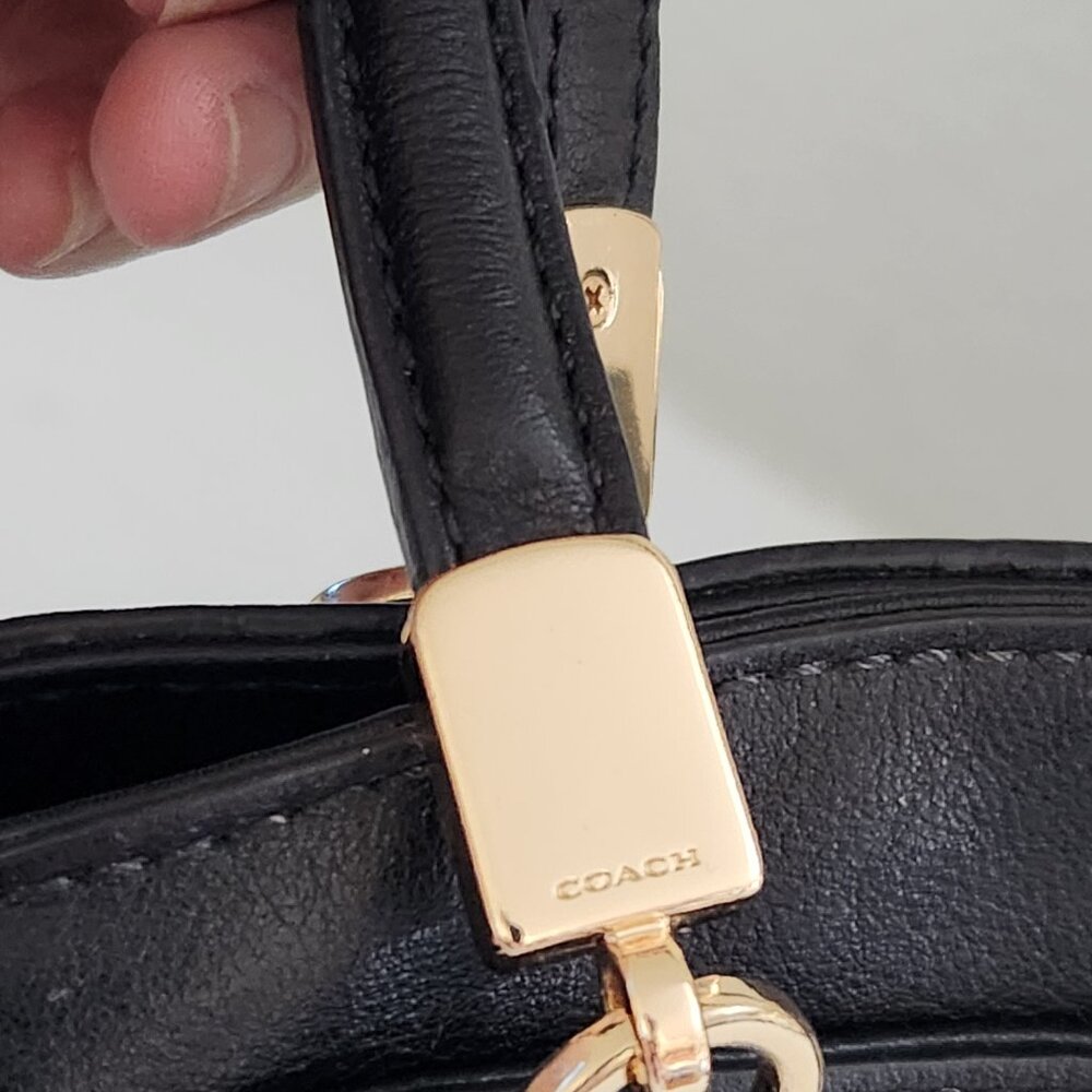 Like New Coach Minetta Black & Python Leather Sho… - image 6